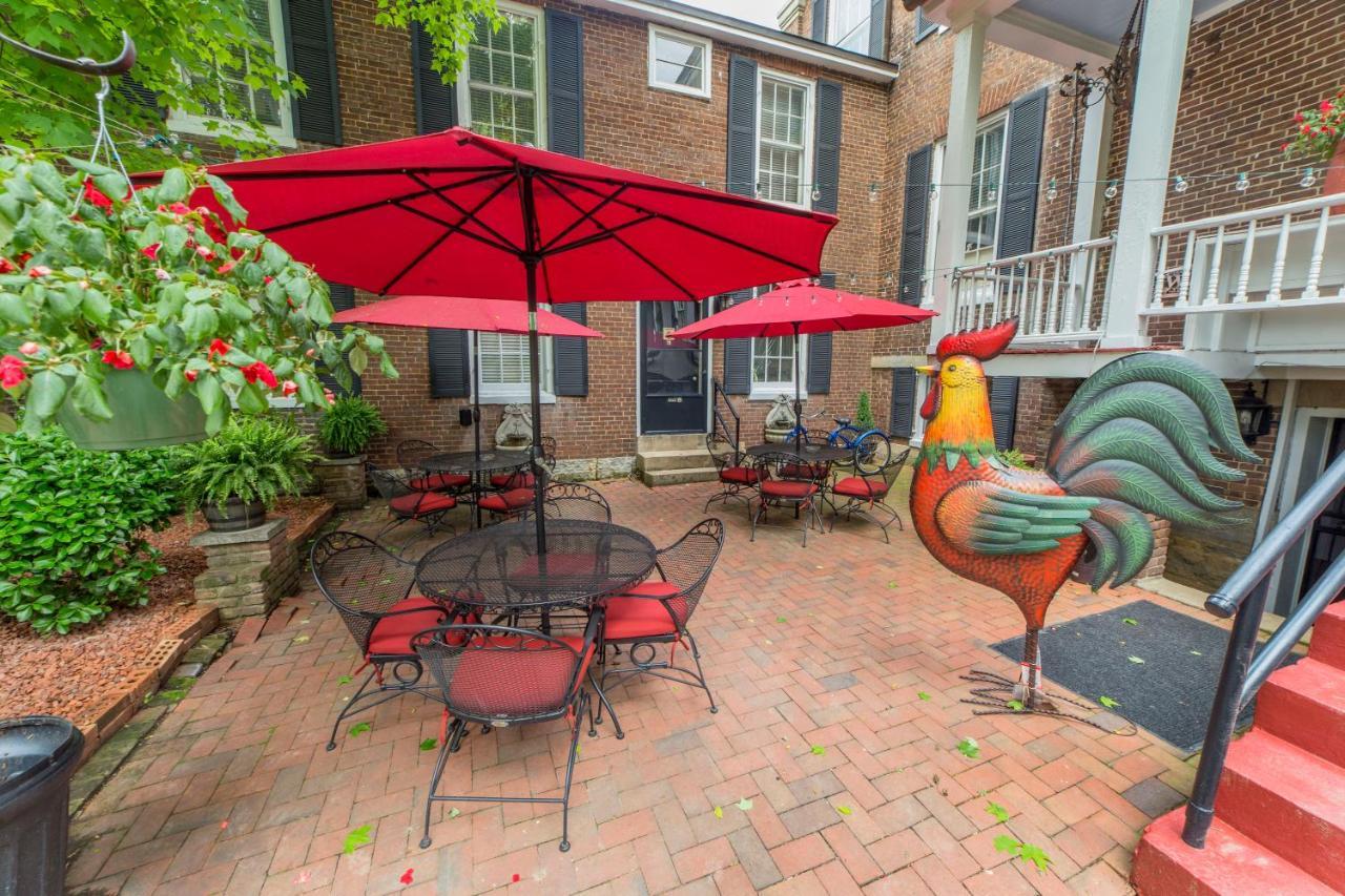 Bourbon Manor Bed & Breakfast Inn 巴兹敦 外观 照片